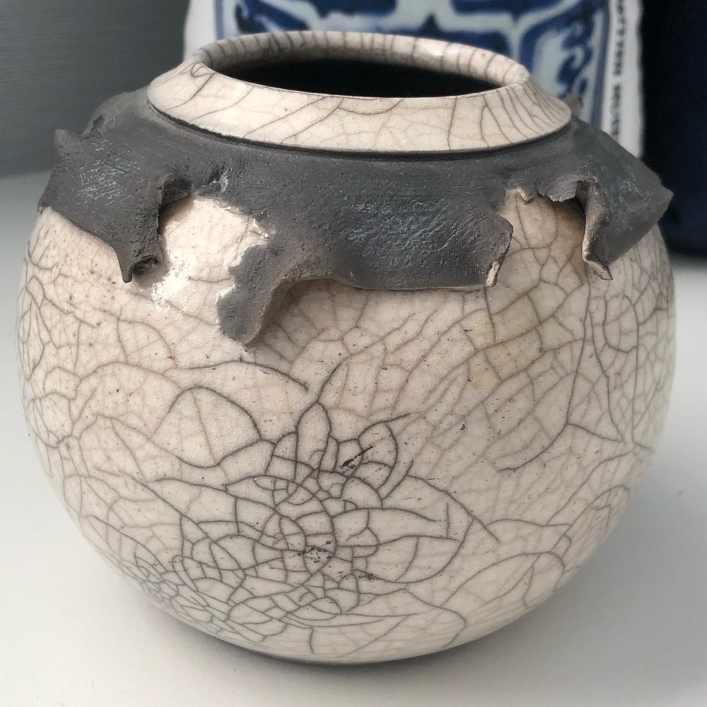 VINTAGE Brutalist Style Vase Cachepot Cream Gray - Picture 5 of 7